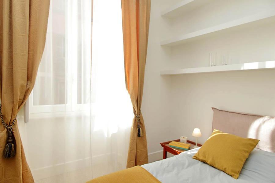 Elegant Apartment In The Heart Of Rome-Navona Area Екстер'єр фото